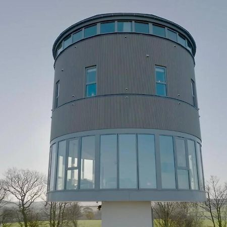 Luxury Converted Water Tower In Flockton Emley Exterior foto